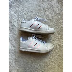 Adidas Stan Smith White Shoes With Red Hearts Size 13K‎